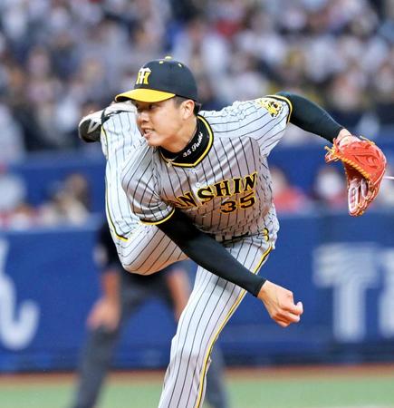 　侍ジャパンを相手に力投する才木（撮影・立川洋一郎）