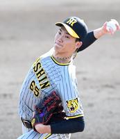 　１回無失点の好投を見せた湯浅（撮影・飯室逸平）