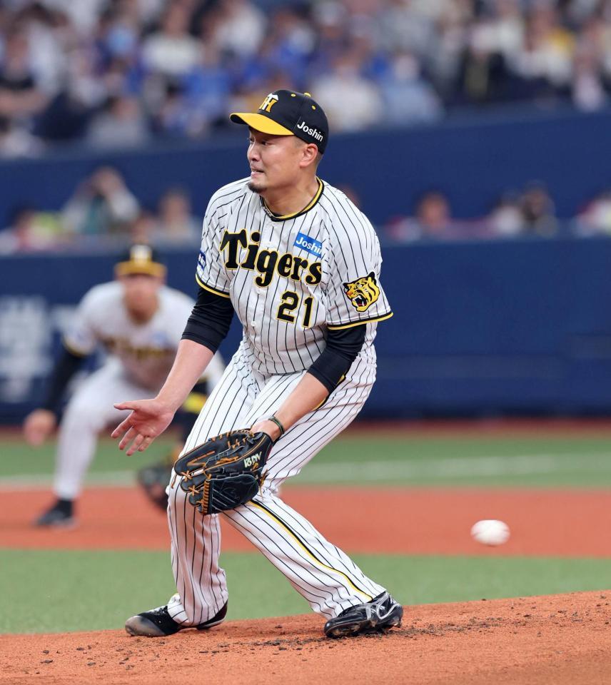 　１回、秋山は森に中前適時打を許す（撮影・山口登）