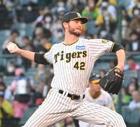 　力投するＫ・ケラー（撮影・高部洋祐）