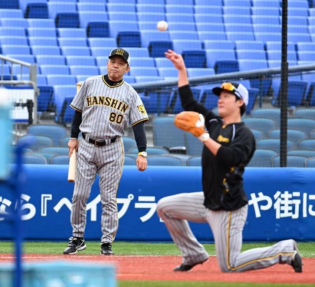 【写真】DeNA対阪神 ゲーマー注目!?人気ゲームのキャラクターでスタメン発表