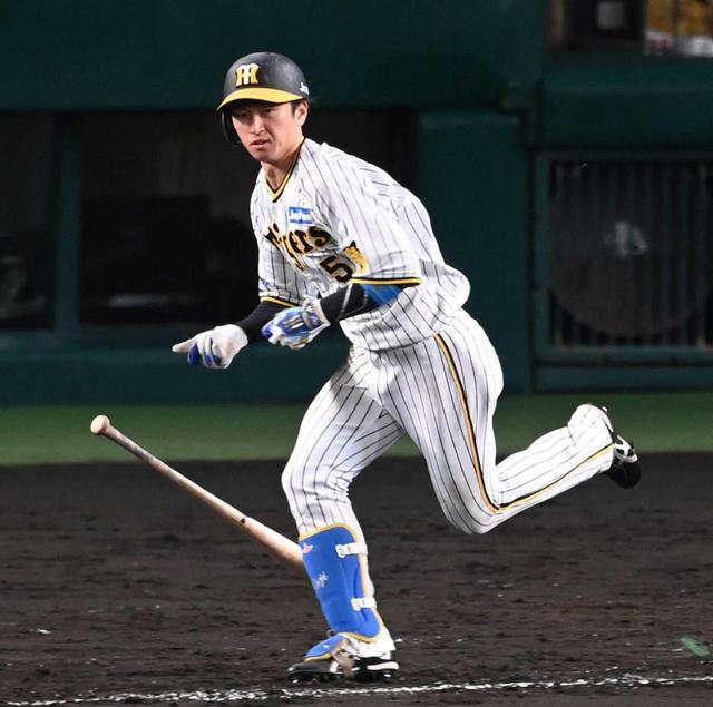 阪神・近本 前日から5打席連続ヒット スロースターター返上の猛打賞