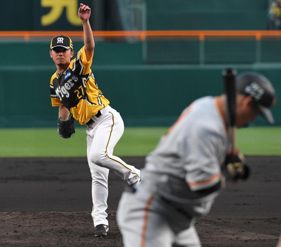 　２回、中田翔を見逃し三振に仕留める伊藤将（撮影・北村雅宏）