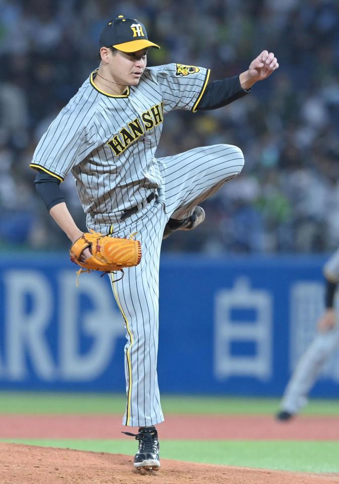 　力投する大竹（撮影・高部洋祐）