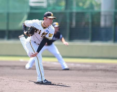 　先発し力投する富田（撮影・石井剣太郎）