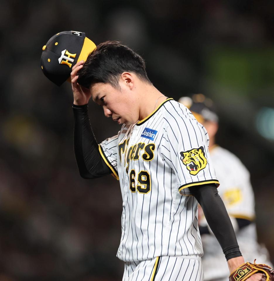 阪神に激震 前夜プロ初勝利の石井が登録抹消 登板中に腰痛発症