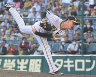 　４日・中日戦（甲子園）で今季初勝利を挙げた及川