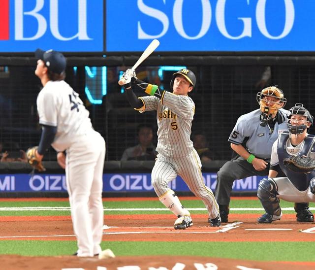 ８連勝中の阪神がチカナカの２者連続三塁打などで２点を先制　わずか４球の早業
