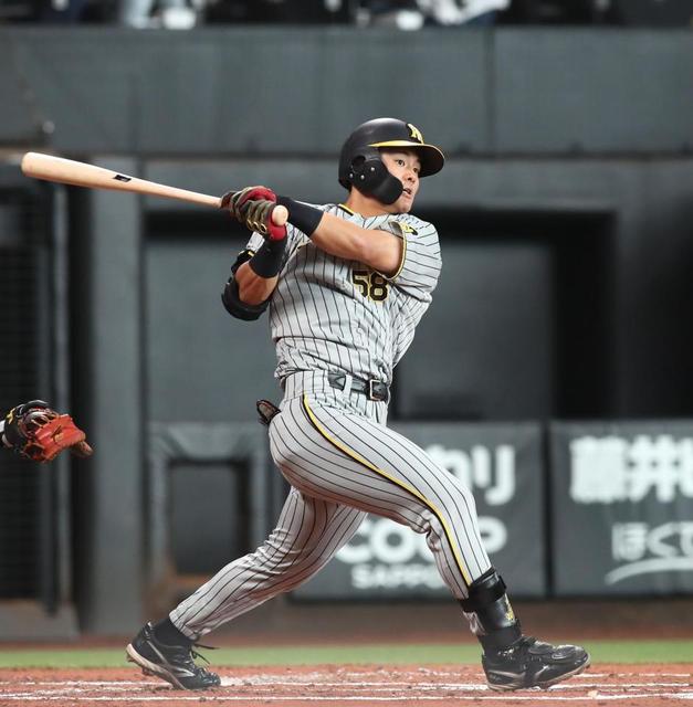 【写真】渡辺諒がきっちり右打ちで先制打