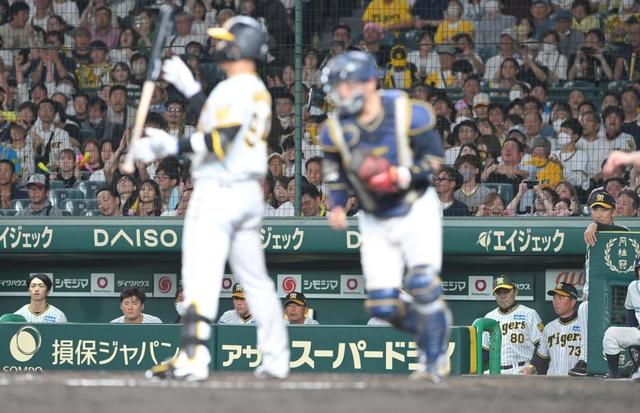 阪神・岡田監督　今季最悪１試合３失策で敗戦も「そらエラーで失点もするよ。そんなんバットで取り返せばええやん」