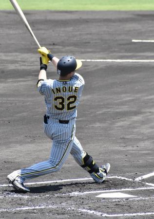 　２回に２ランを放った井上