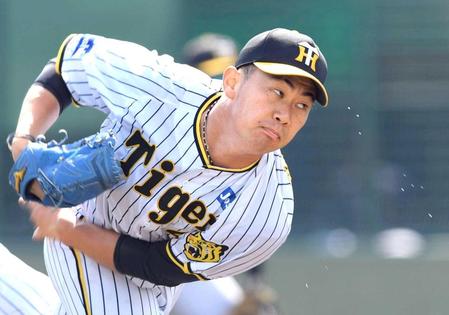 　先発し、汗を飛ばしながら力投する桐敷（撮影・北村雅宏）