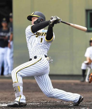 　２回、左前打を放つ森下