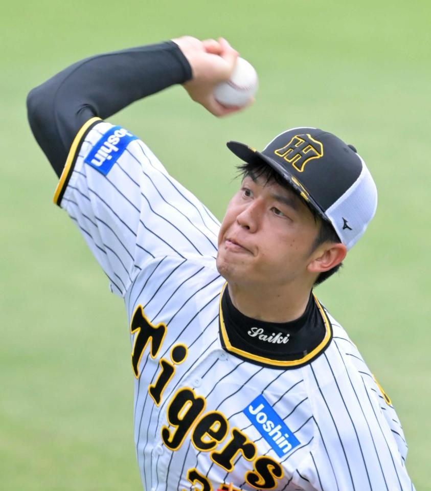 　登板へ向けて調整する才木