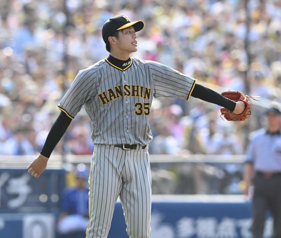 　５回、追加点を許し悔しがる才木（撮影・金田祐二）