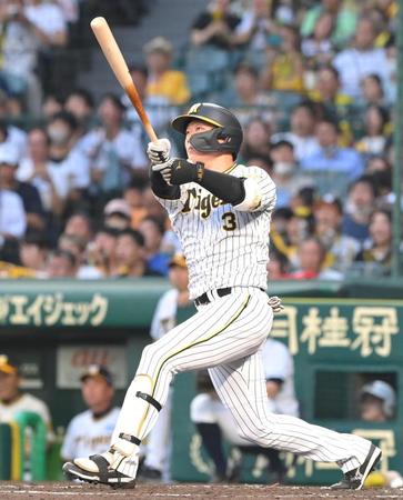 　３回、２ランを放つ大山（撮影・高部洋祐）