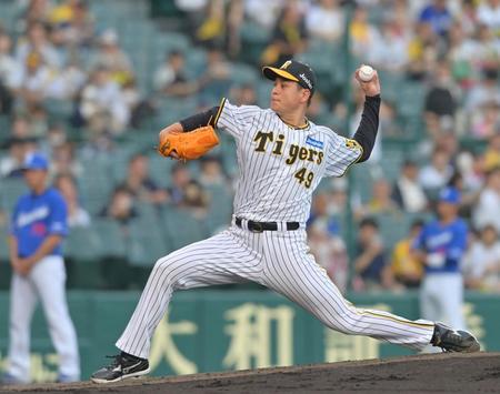 　中日打線を相手に力投する大竹（撮影・立川洋一郎）