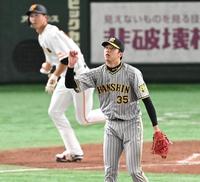 　４回、秋広に同点ソロを浴びる才木（撮影・金田祐二）