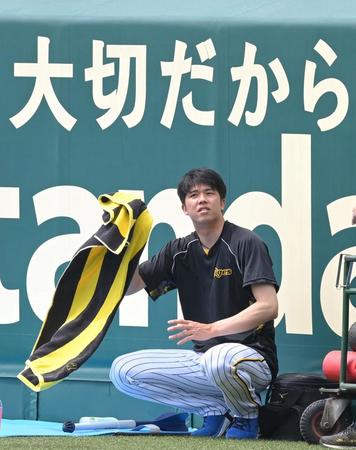 　投手練習に参加した才木（撮影・高部洋祐）