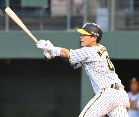 　３回、満塁で走者一掃の適時打を放つ木浪（撮影・高部洋祐）