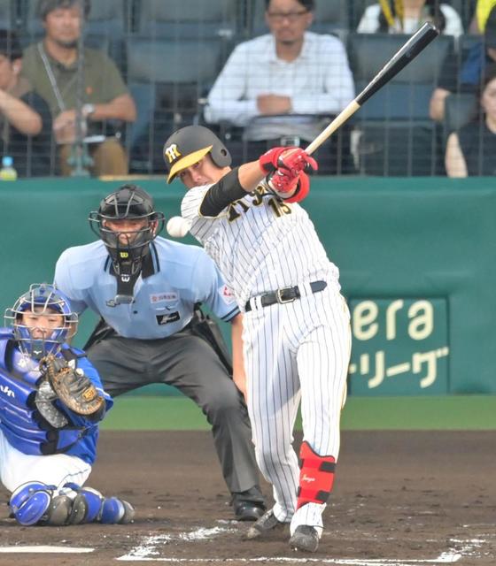 阪神投手の打撃を支えるのは藤浪の剛速球　「怖くない。あれだけのボールを受けてたから」