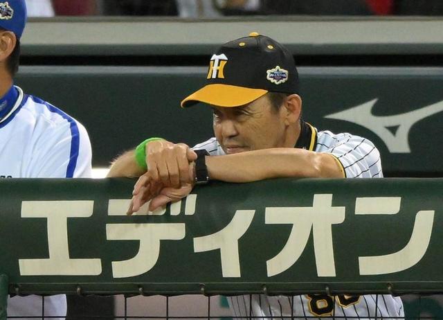 セ・リーグ１位の阪神投手陣が…まさかの全員失点　村上、岩崎に続き大竹も犠飛で１失点　岡田監督はベンチで渋い表情