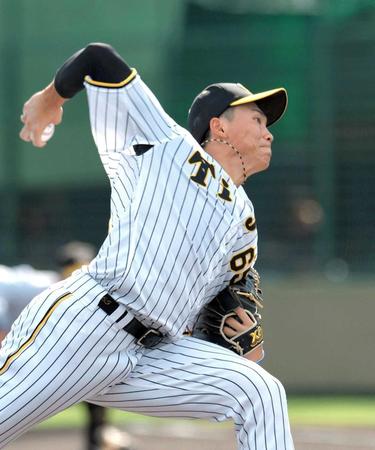 　９回を三者凡退で締めた湯浅