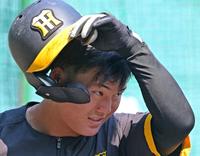 　打撃練習を終えた前川（撮影・立川洋一郎）