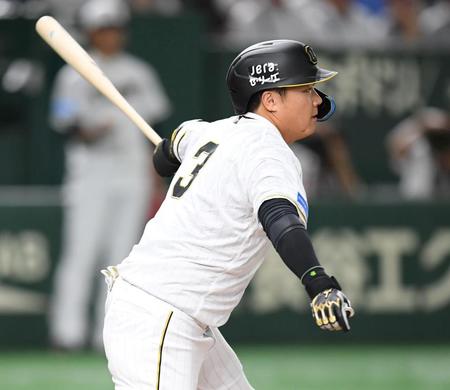 　１回、先制打を放つ大山（撮影・棚橋慶太）