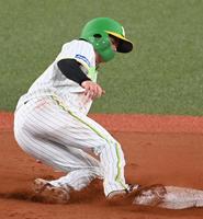 　１回、二盗を決める中野（撮影・飯室逸平）