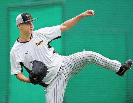 　登板に向け調整する大竹