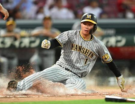 　３回、佐藤明の適時打で本塁へすべり込む森下（撮影・田中太一）