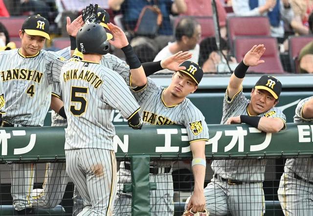 阪神・岡田監督 佐藤輝に「そんなん試合出られへんようなるよ」小野寺