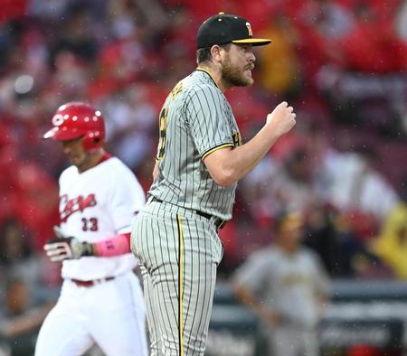 　３回、先制を許すビーズリー（撮影・田中太一）