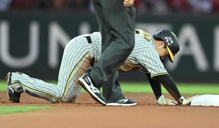 　２回、ノイジーの二直で帰塁できず、併殺となる大山