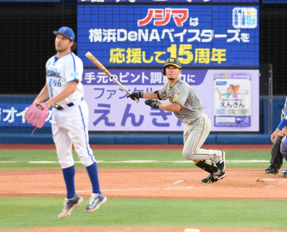 　４回、伊藤将が中前適時打を放つ（撮影・堀内翔）