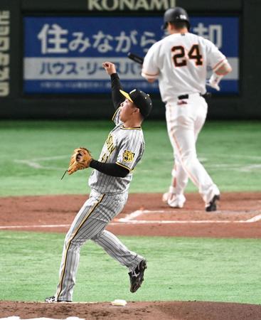 　２回、３者連続三振の村上（撮影・金田祐二）