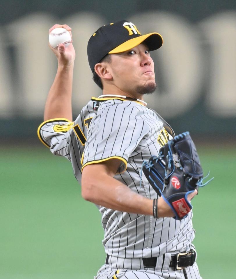 　巨人打線を相手に力投する伊藤将（撮影・西岡正）