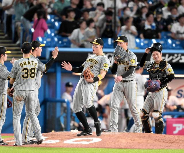 阪神・佐藤輝　猛攻締めた３ランで三回イッキ６点逆転　実は６６打点＆１６本塁打でチーム２冠　Ｍ１７