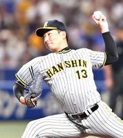 　９回、最後を締めた岩崎