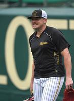 　次回登板に向け、意欲を見せるビーズリー（撮影・北村雅宏）