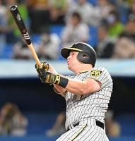 　１回、２ランを放つノイジー（撮影・高部洋祐）