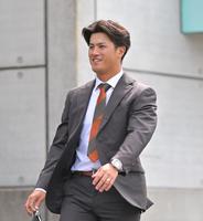 　戦力外通告を受けた板山（撮影・中田匡峻）