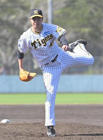 　力投する大竹（撮影・高部洋祐）