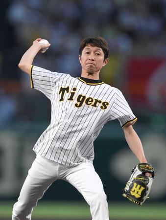 　アレ目前の９月１２日に甲子園で始球式を行った武豊