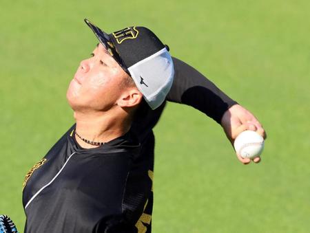 　先発に向け調整する村上（撮影・山口登）