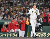 　４回、坂倉に先制打を浴びた大竹（撮影・高部洋祐）