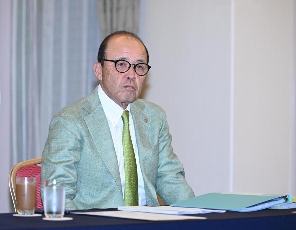 　スカウト会議に臨む岡田監督（撮影・金田祐二）