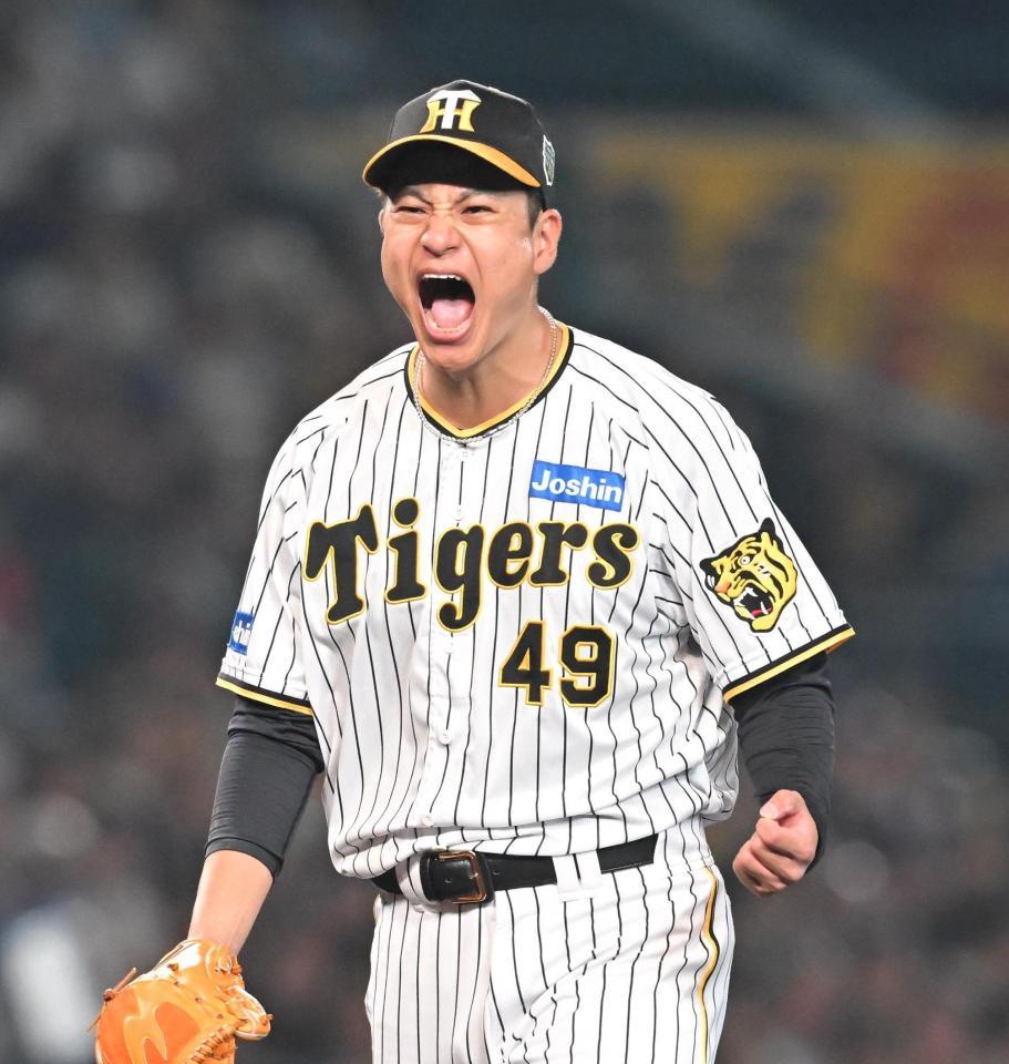 ３回、森を三振に仕留め、雄たけびを上げる大竹（撮影・高部洋祐）