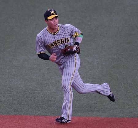 　１回、木浪は頓宮の打球を好捕する（撮影・山口登）